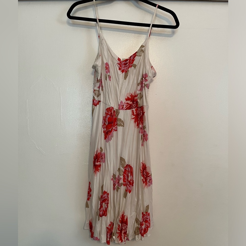 Fit and flare summer dress.